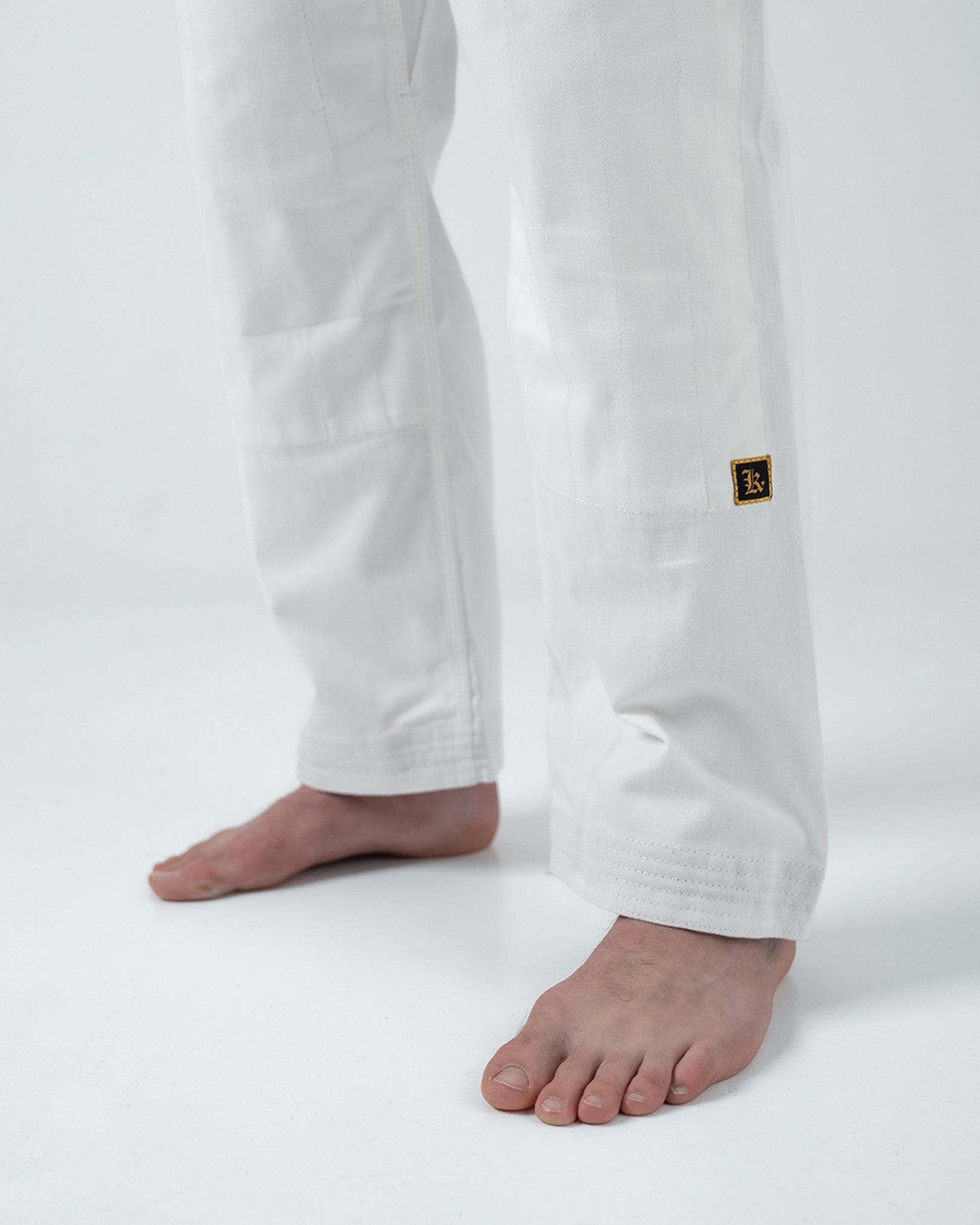 Comp 450 V6 Jiu Jitsu Gi - White