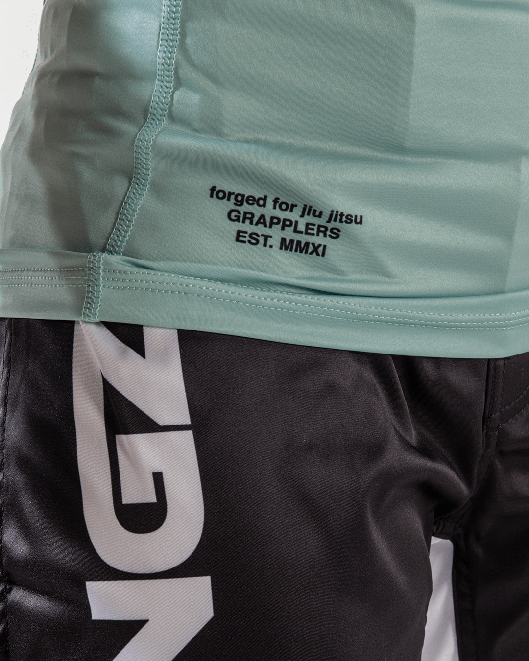 Born To Rule Womens S/S Rashguard