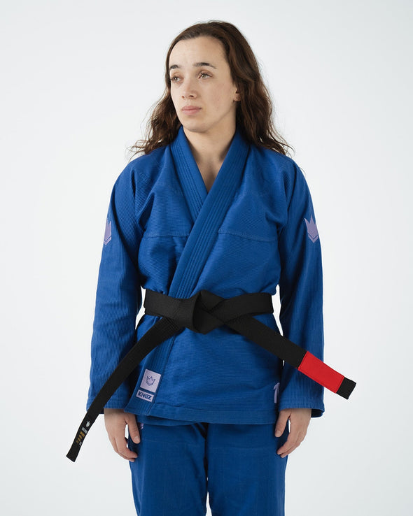 Giu Jiu Jitsu Feminino The ONE - Azul/Lavanda - Faixa Branca GRÁTIS