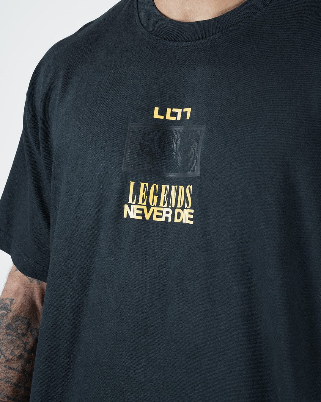 Kingz Leandro Lo Legends Never Die Men's Tee